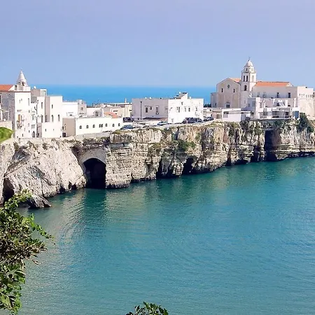Holiday home Charming House In With Shared Pool And Terrace Vieste